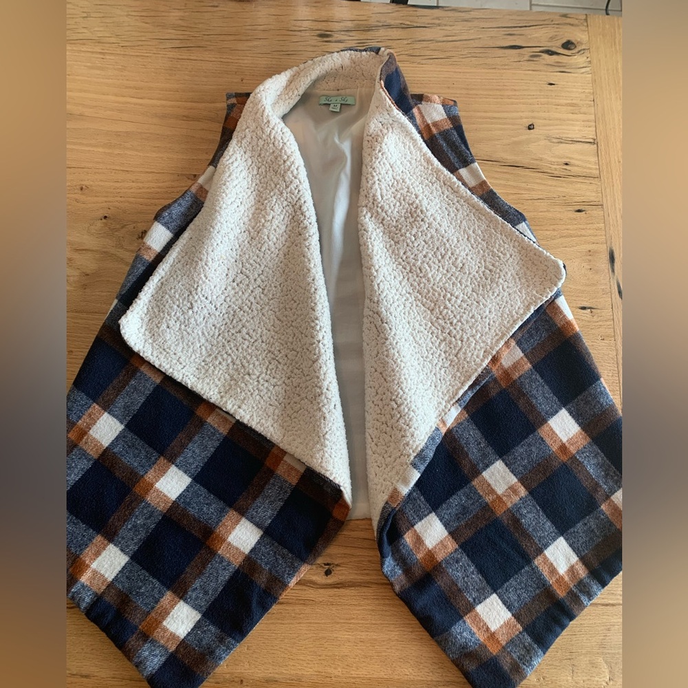 She and Sky Plaid Flannel Sherpa‎ Handkerchief Hem Blue Brown Women’s M Beat pre
